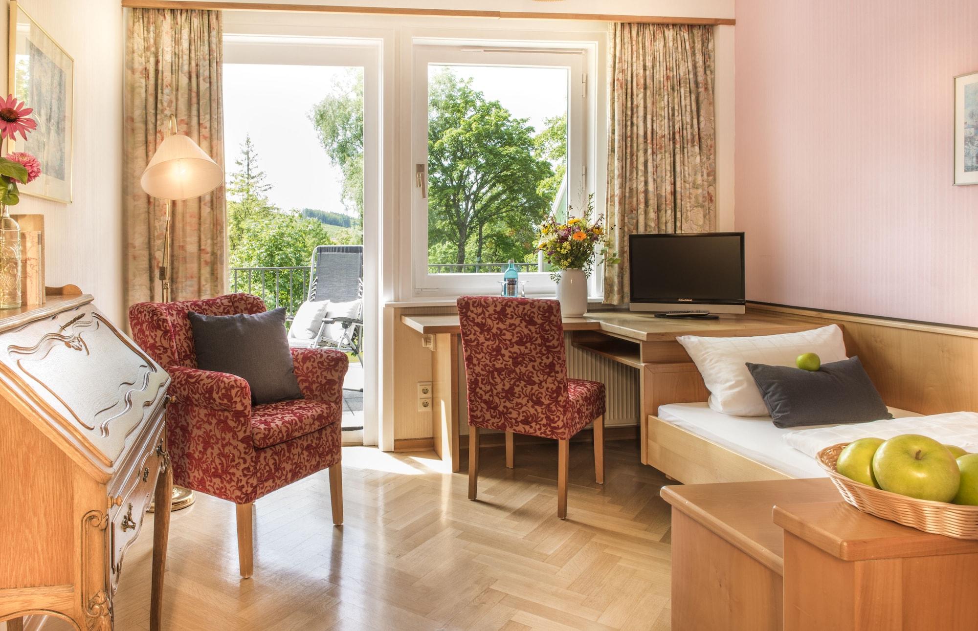 Berghotel Hoher Knochen Winterberg Exteriör bild